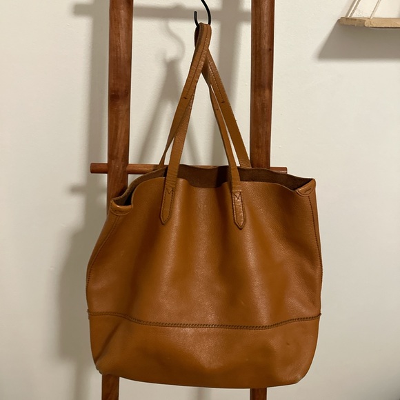 Madewell Handbags - Vintage brown leather tote